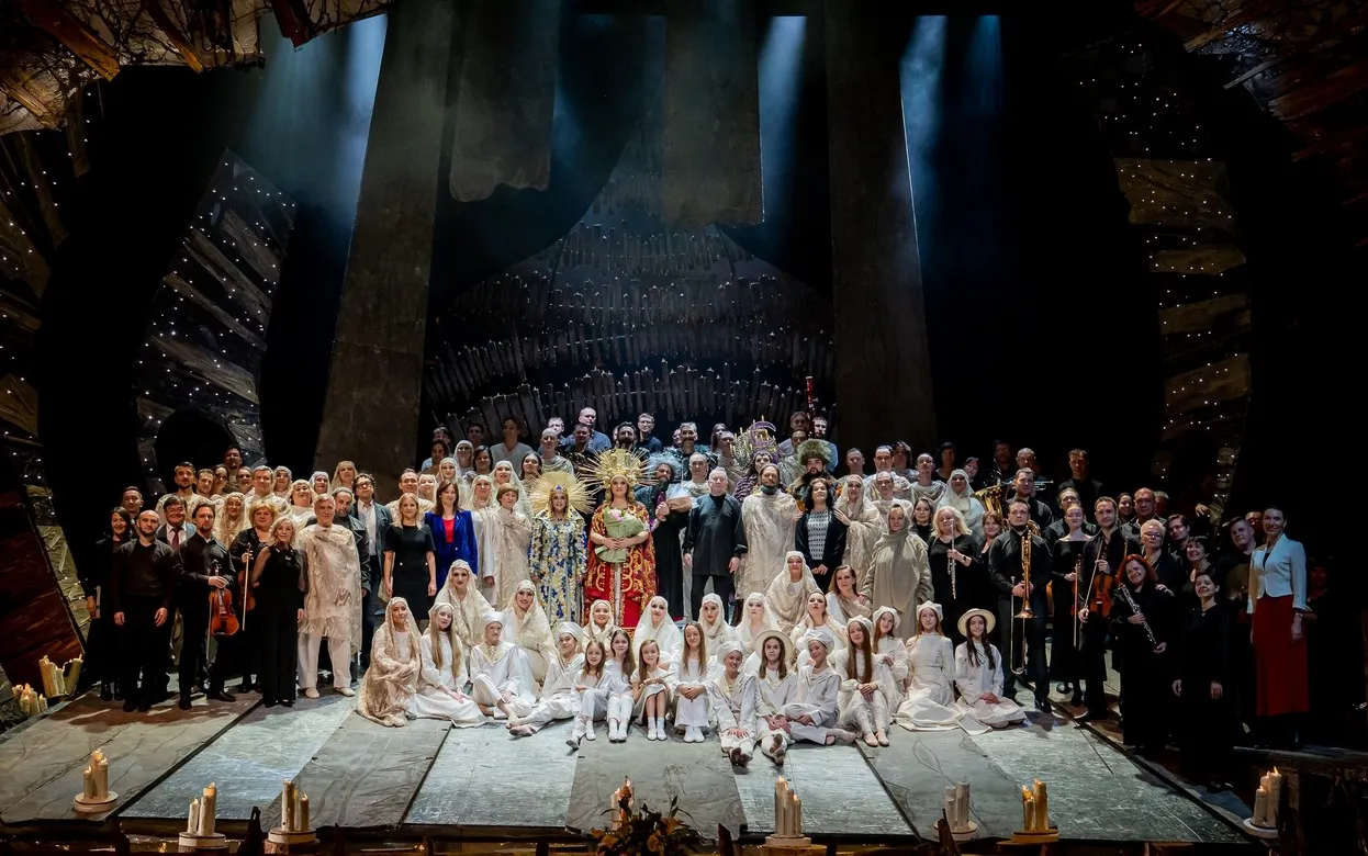 Артисты театра оперы и балета Удмуртии впервые выступили в Большом театре в Москве