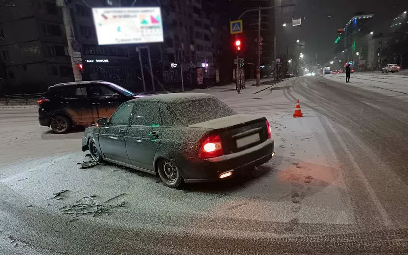 Девушка и два ребенка пострадали в ДТП на перекрестке Ленина – Воровского в Ижевске