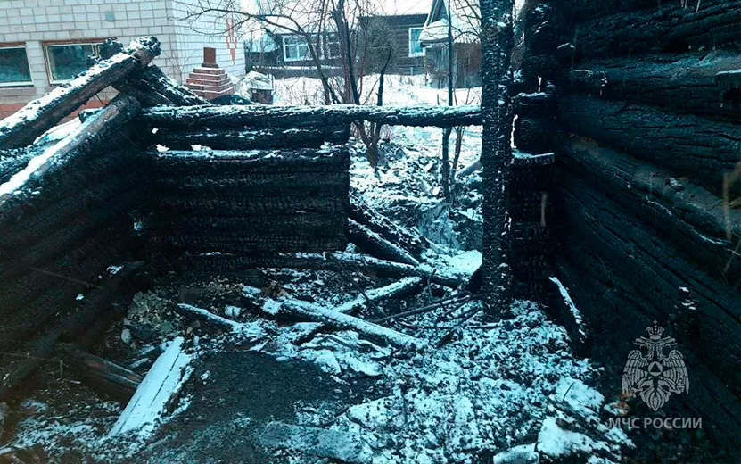 Двухлетний ребенок и прабабушка погибли на пожаре в Ижевске