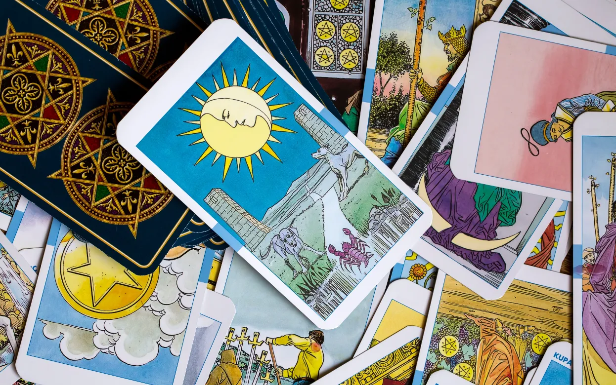 Таро-гороскоп на 30 сентября: Козероги позаботятся о себе, а Близнецы узнают тайну
