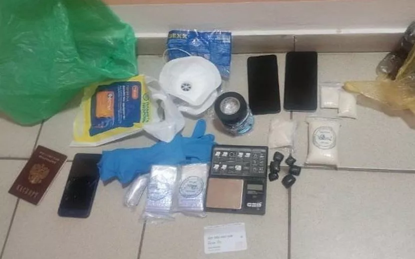 Более 200 свертков с наркотиками изъяли у жителя Кировской области в Ижевске