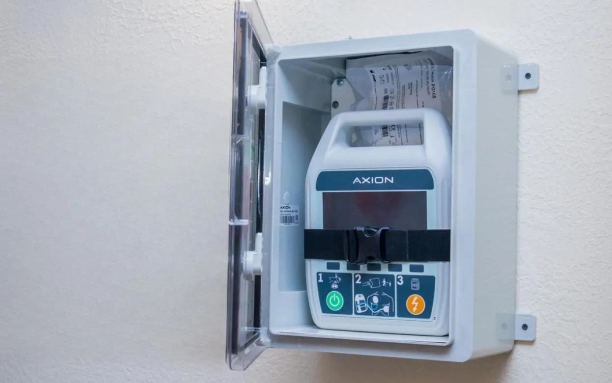 «Все нужное под рукой»: в аэропорту Ижевска дежурит медицинская техника «Аксион»