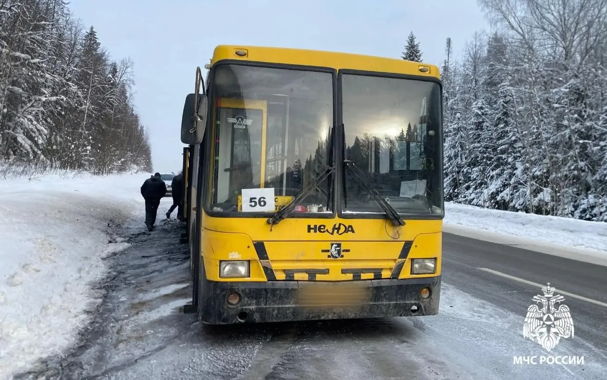 Автобус загорелся на выезде из Ижевска