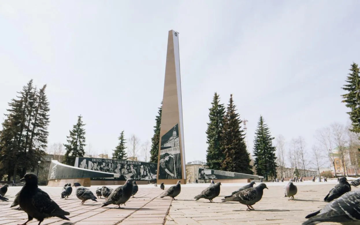 Жителей Удмуртии предупредили о штрафах за кормление голубей