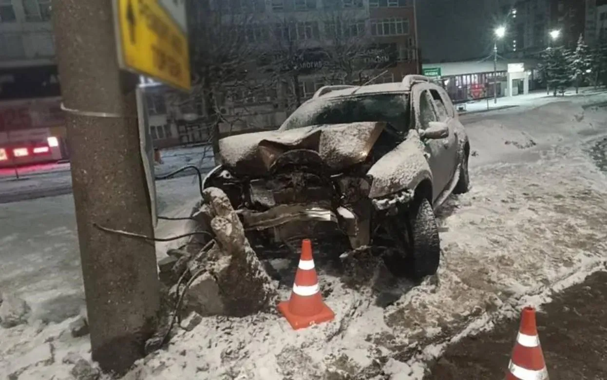 Три пассажира 17-летнего водителя пострадали на ул. Удмуртской в Ижевске