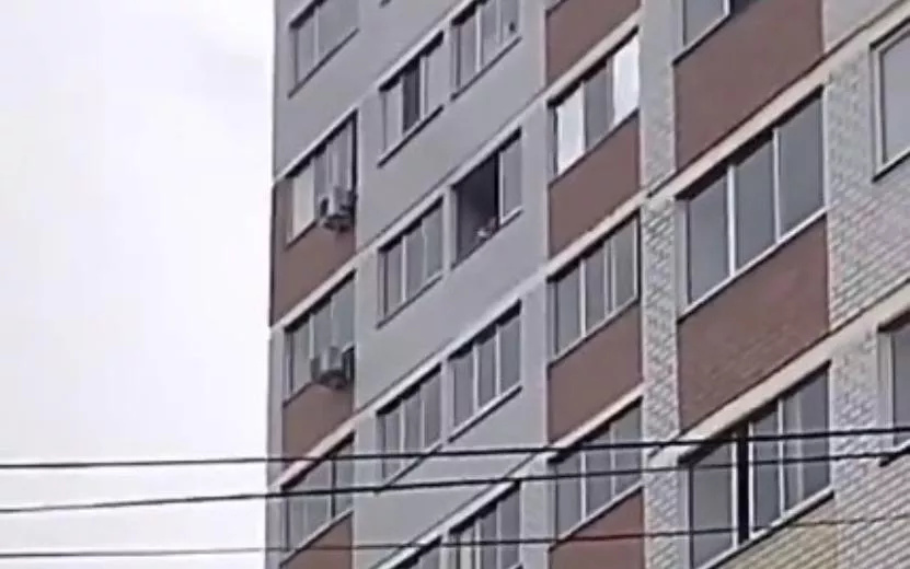Голая в квартире - порно видео на balagan-kzn.ru