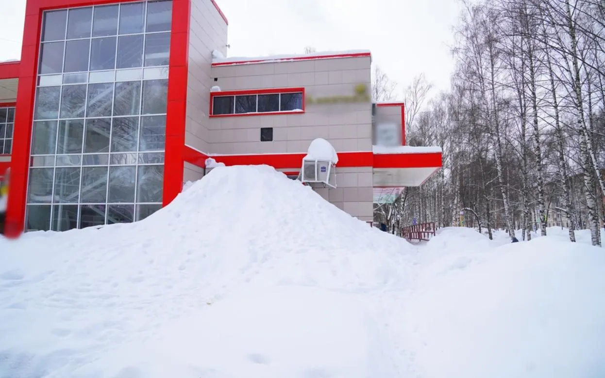 Более 2 тыс. нарушений содержания территорий выявили за зиму в Ижевске