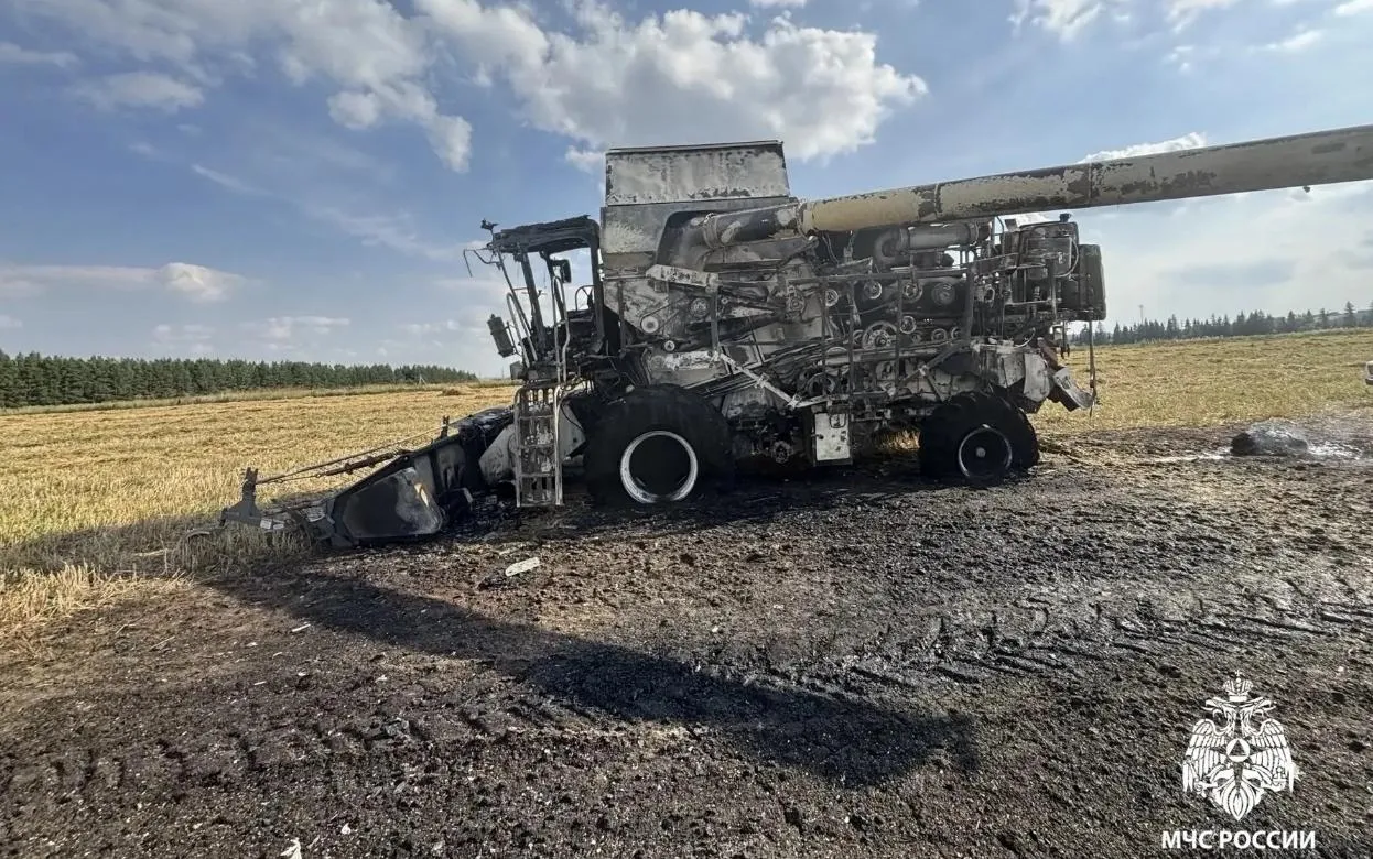 Два комбайна загорелись в Удмуртии