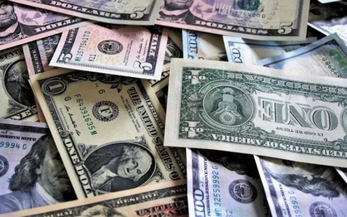 Экономист дал прогноз по курсу доллара