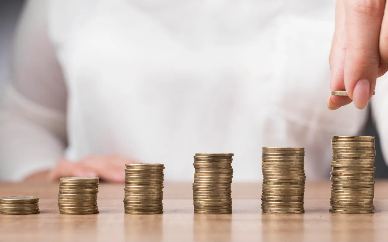 Крупные банки России повышают ставки по вкладам в преддверии декабрьского спроса