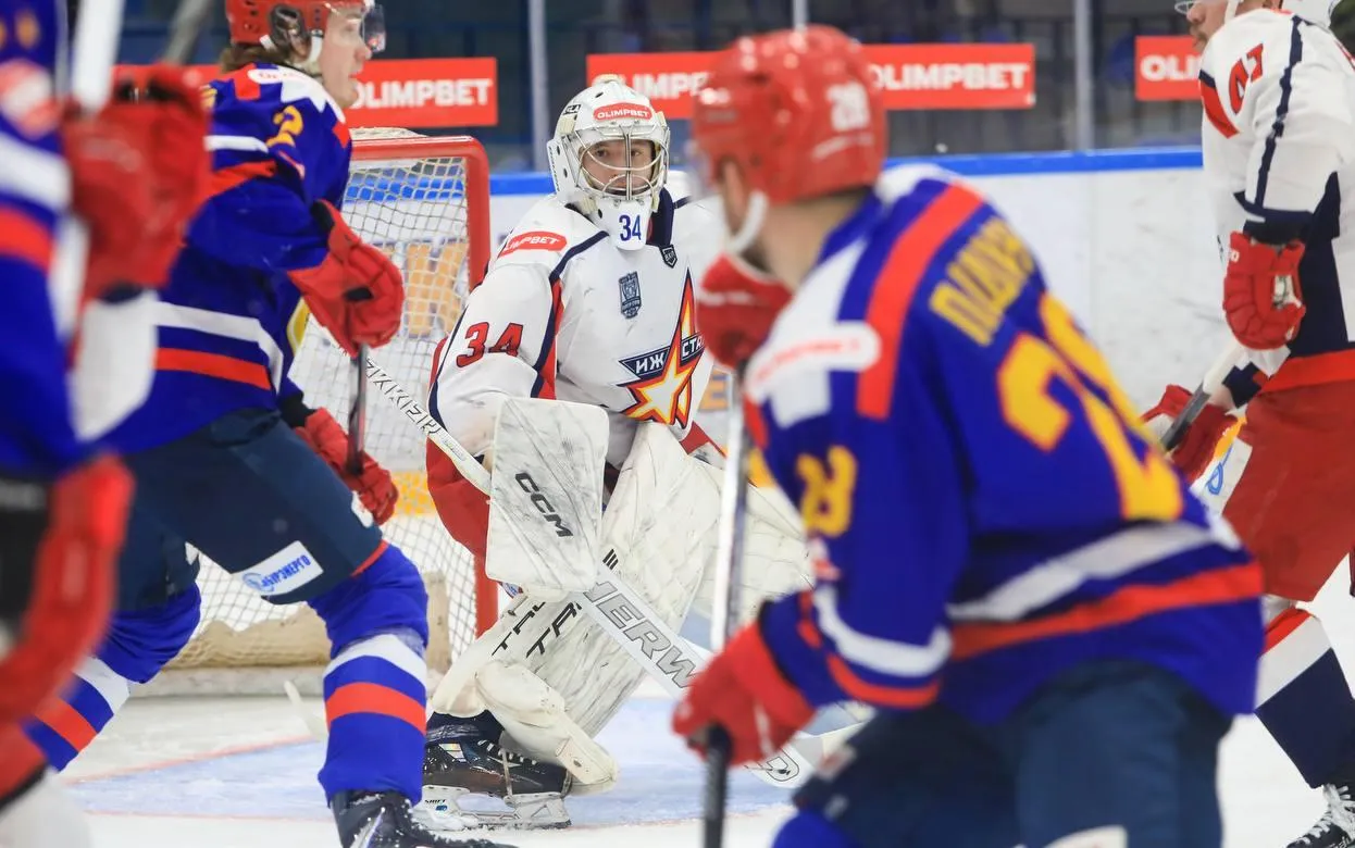 Хоккейная «Ижсталь» победила во втором матче плей-офф ВХЛ