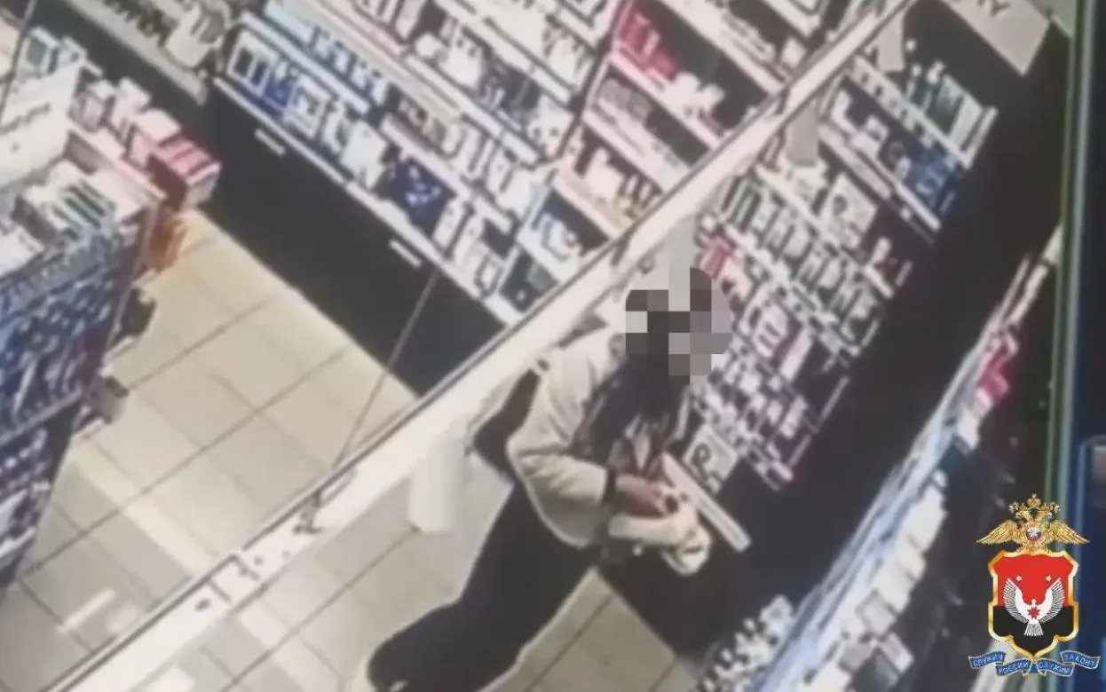 Жительницу Ижевска задержали за кражу из аптеки