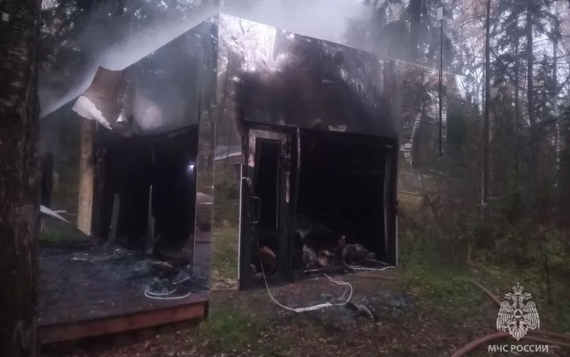 Дом сгорел на базе отдыха под Ижевском