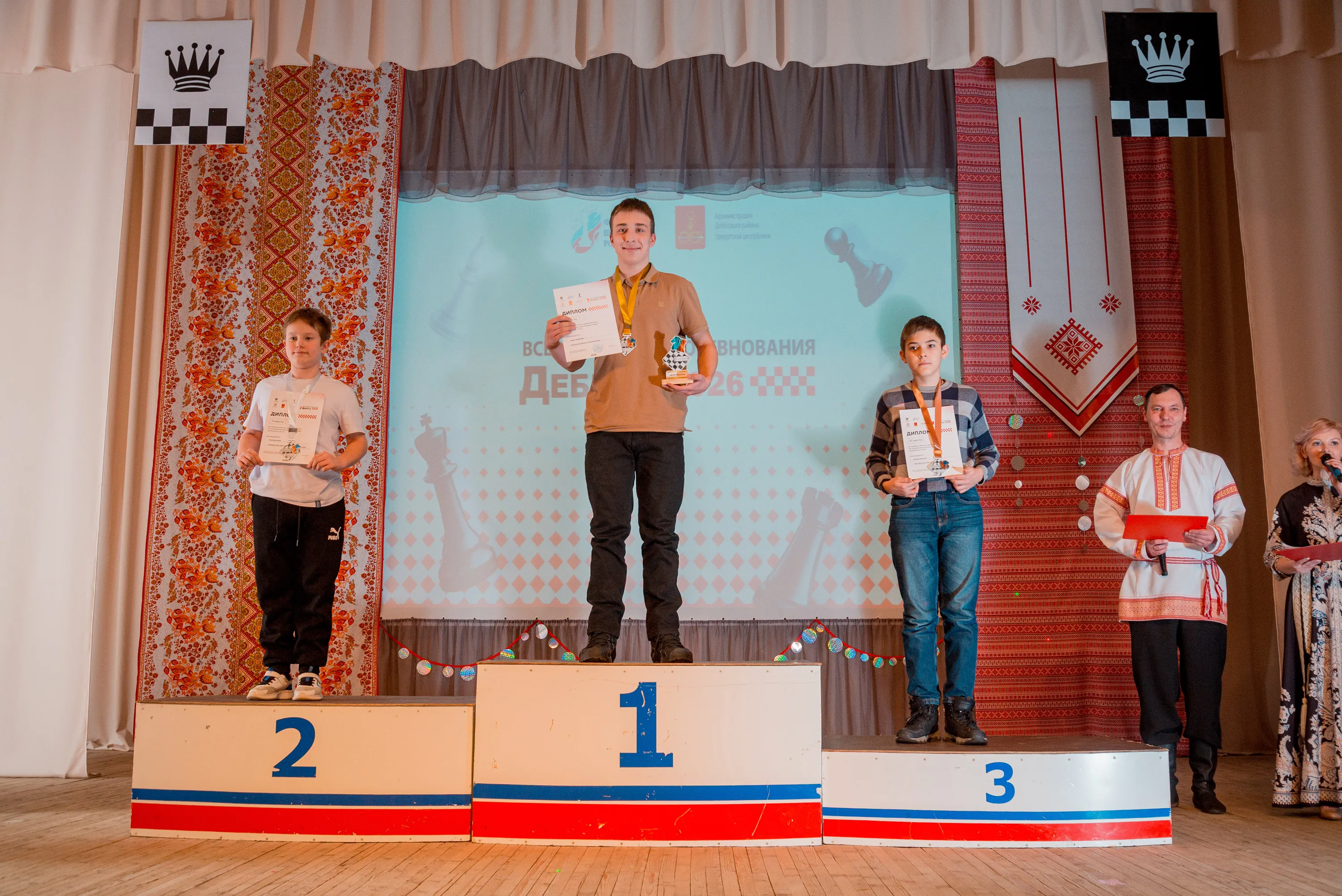 «Черно-белое королевство» в Удмуртии: в селе Дебесы завершился всероссийский шахматный турнир