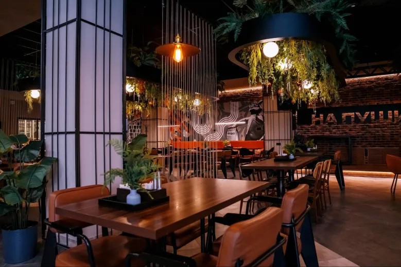 Новое заведение уже успели оценить ведущие радио «Адам» Денис Погодин и Ольга Прохорова