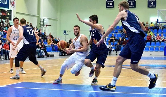 vk.com/basketballteamrodniki/Яна Рафикова