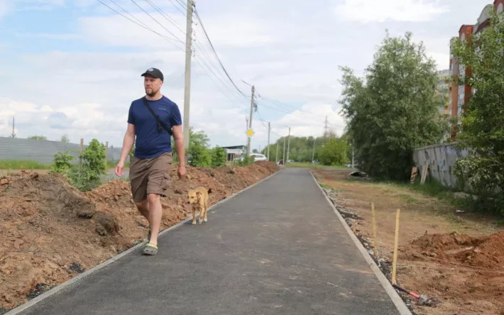 В Ижевске завершается строительство тротуара в микрорайоне «Столичный» на Воткинском шоссе