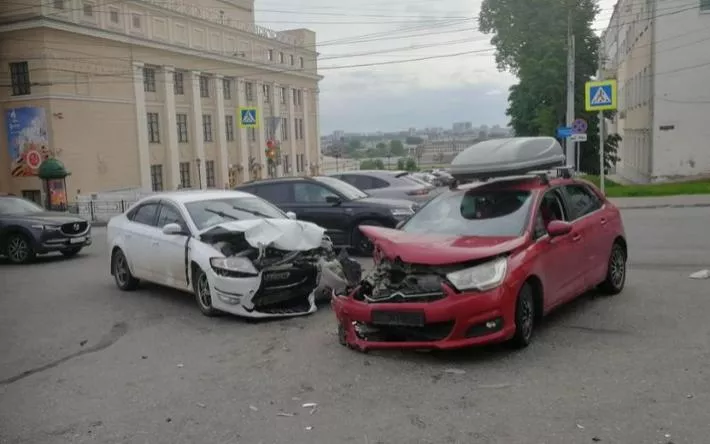 Женщина и ребенок пострадали в ДТП на ул. Горького в Ижевске