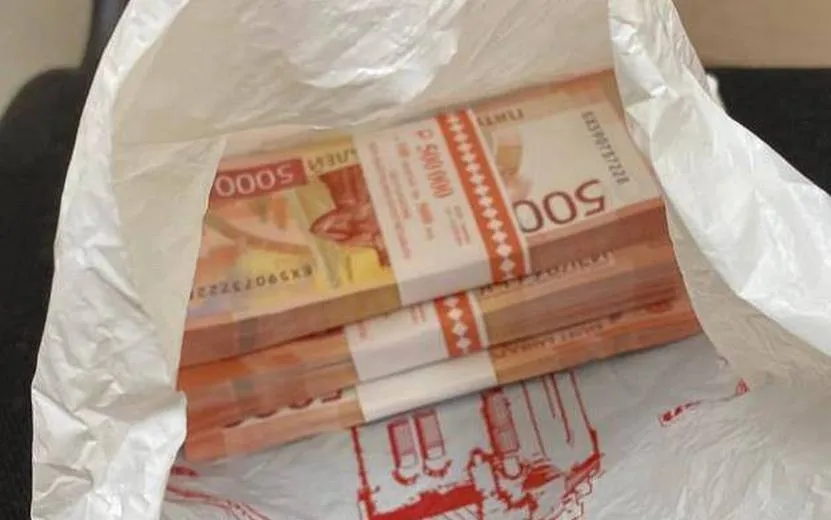 Пенсионерка из Удмуртии отдала курьерам мошенников более 1 млн рублей