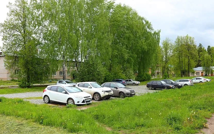 Парковка, на которой нашли детонатор. Фото: Амир Закиров