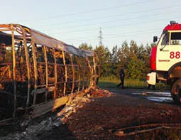 Автобус Самара - Ижевск перевернулся в кювет в Татарстане