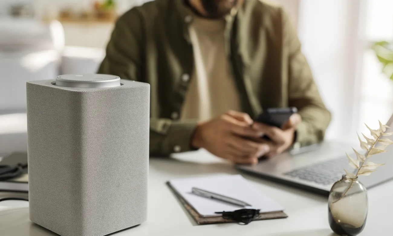 Жителям Удмуртии рассказали о списке тем, которые лучше не обсуждать рядом с умными колонками