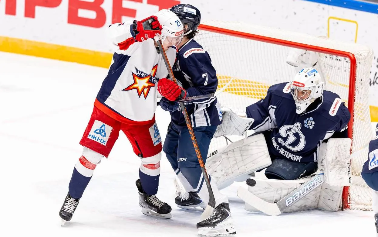 Хоккейная «Ижсталь» прервала серию неудач победой в Санкт-Петербурге