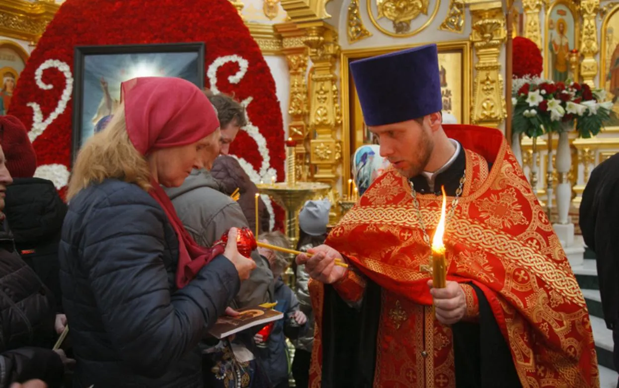 Благодатный огонь прибудет в Ижевск 12 апреля
