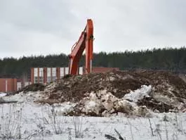 К. Ившин. Останки аквапарка