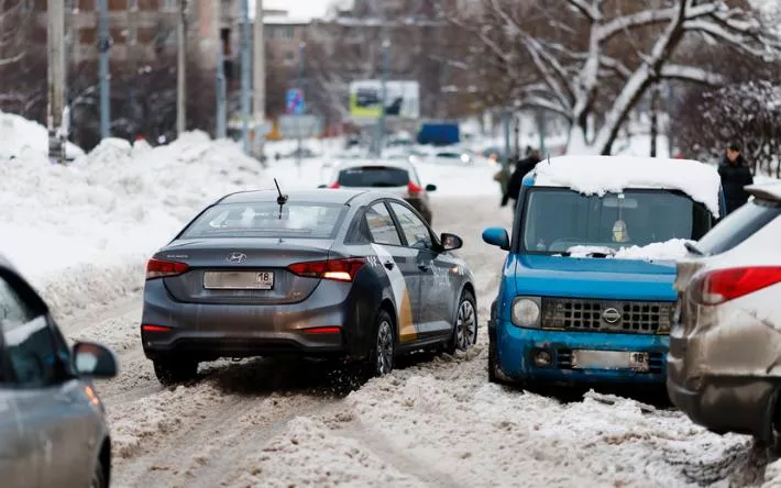 Юрлицо оштрафовали на 100 тыс. руб. за неочищенные дороги в Ижевске