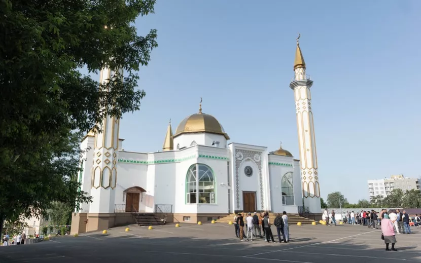 Мусульмане Ижевска празднуют Курбан-байрам. Фото: Данил Иванов