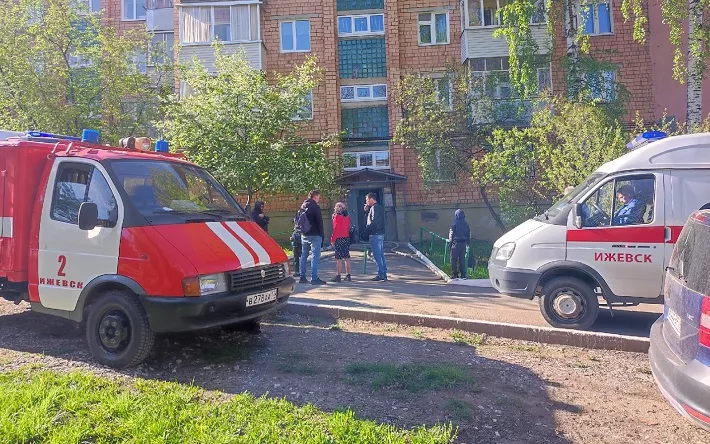 Квартира загорелась на улице Ворошилова в Ижевске