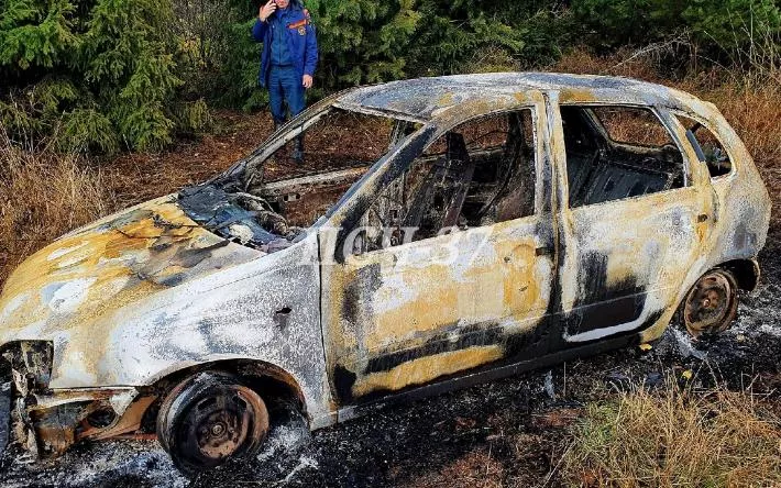 Сгоревшую машину с трупом нашли в одной из деревень Удмуртии 