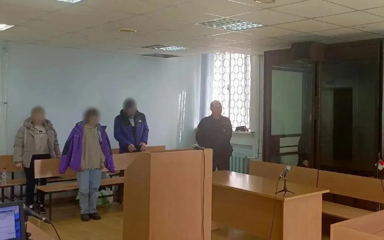 Избили, раздели и остригли: двух жительниц Удмуртии осудили за расправу над знакомой