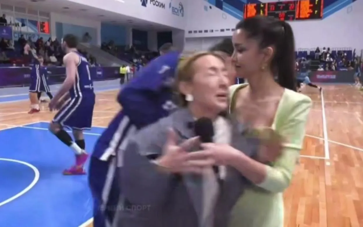 Баскетболист ижевских «Родников» врезался в двух девушек на разминке перед матчем