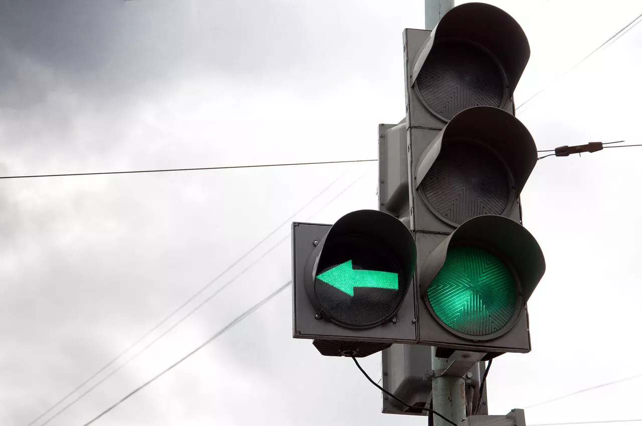 На пешеходном переходе на улице Магистральной в Ижевске установили светофоры