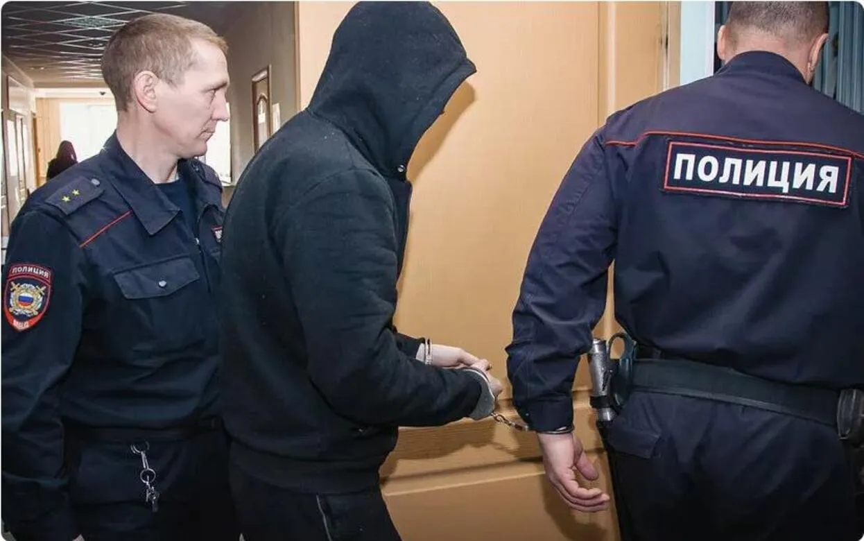 Житель Удмуртии помог мошенникам похитить у пенсионерки в Москве 28,5 млн рублей