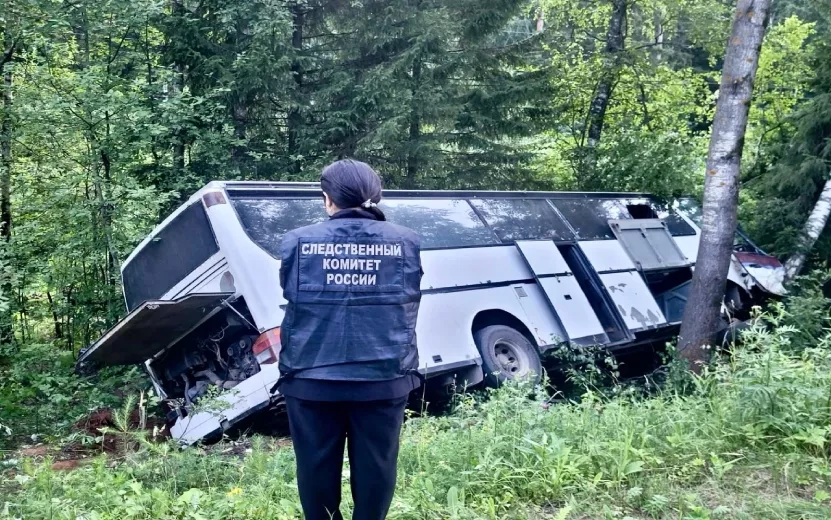 Двое погибших и 25 пострадавших: последствия страшной аварии с пассажирским автобусом в Удмуртии