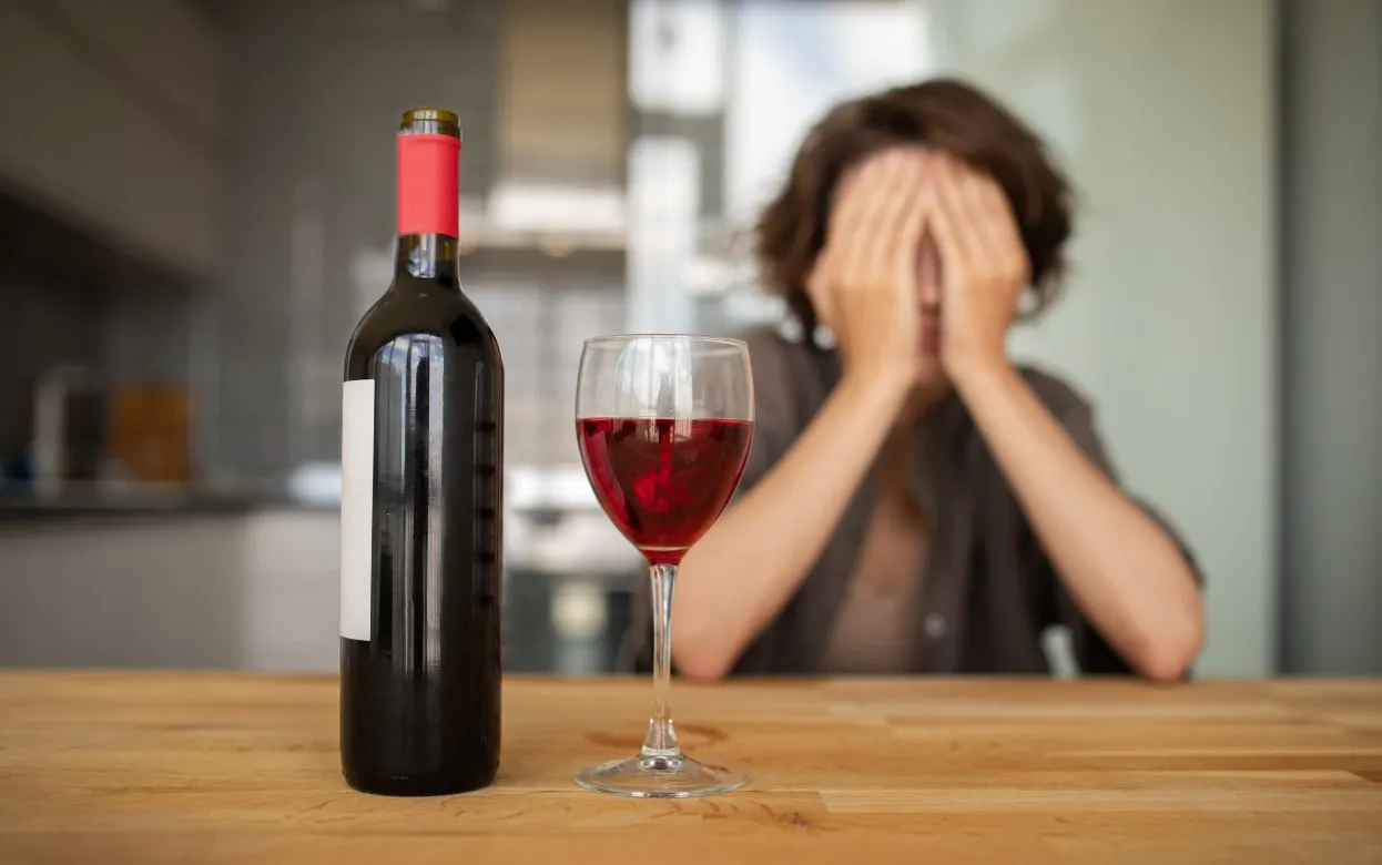 Вывод из запоя: что должно насторожить при вызове специалистов