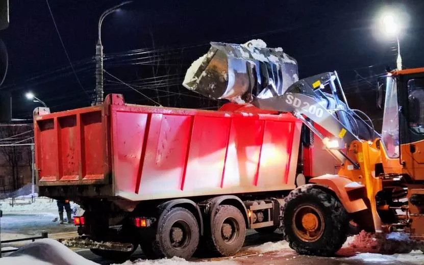 Власти Ижевска отчитались о вывозе 19 тыс. куб. м снега