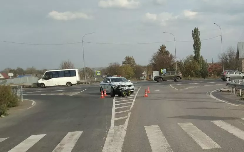 Пьяный водитель мотовездехода перевернулся на дороге под Ижевском