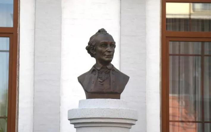 Фотофакт: бюст генералиссимусу Александру Суворову появился в Ижевске