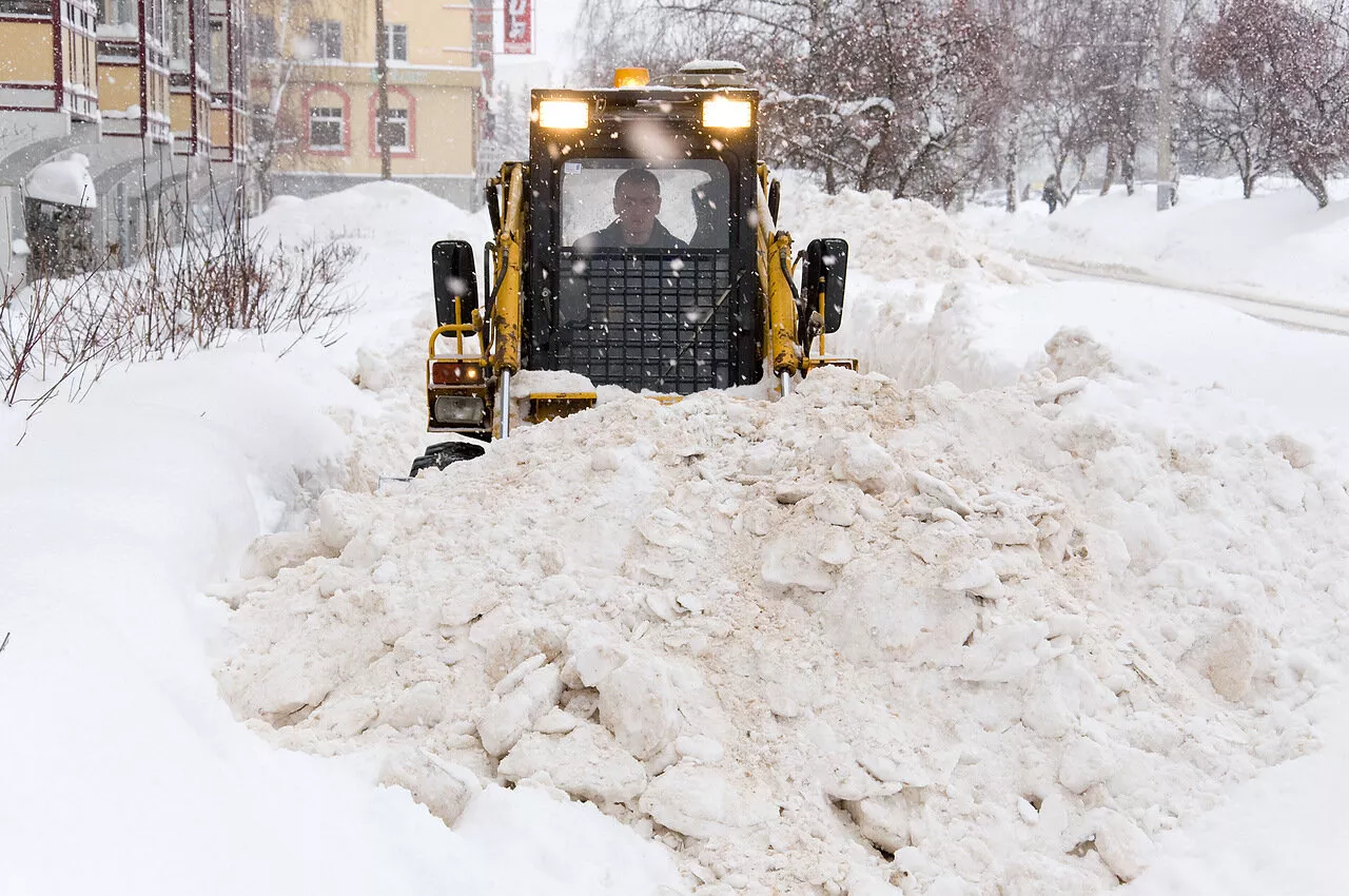 17 кубометров снега вывезли с улиц Ижевска в ночь с 12 на 13 января 