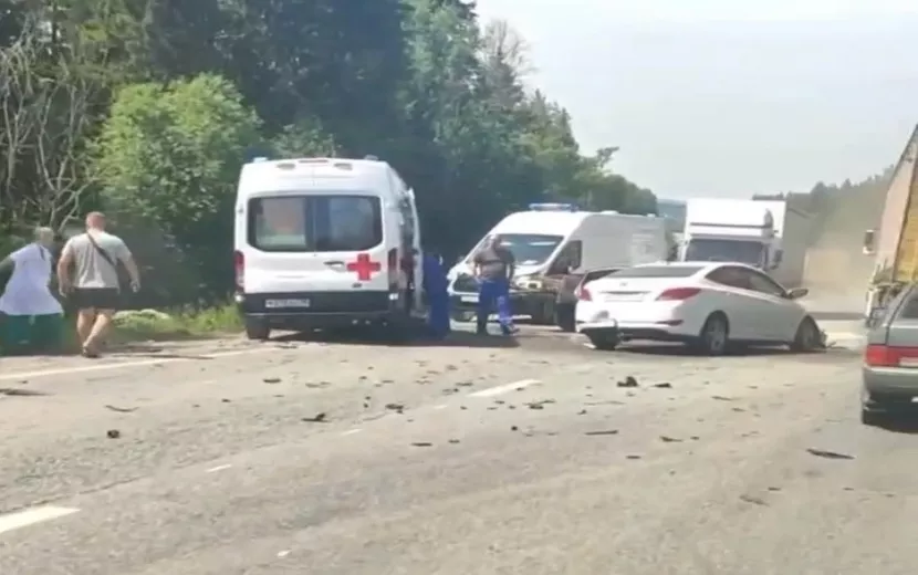 Пострадавших в столкновении машин в Завьяловском районе Удмуртии госпитализировали 