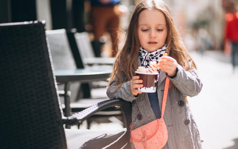 Более 54 тысяч детей Удмуртии выбрали детскую СберКарту