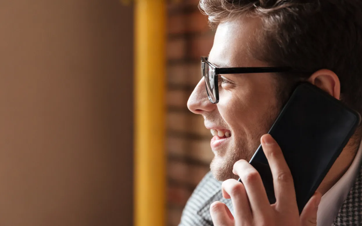 Опрос IZHLIFE: большинство ижевчан считает, что звонить по телефону можно только в самых крайних случаях