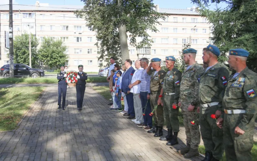 День ВДВ отметили в Ижевске. Фото: пресс-служба администрации Ижевска