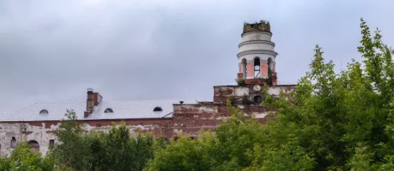Видео: порталу IZHLIFE провели экскурсию по главному корпусу Оружейного завода в Ижевске