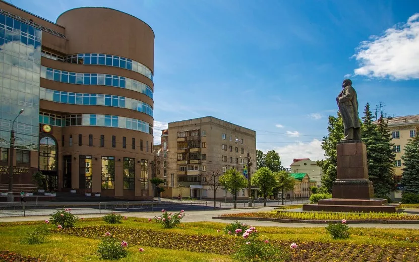 Чистомэн, имя для аэропорта, вырубка леса на Малиновой горе: что обсуждают ижевчане в соцсетях 22 августа  