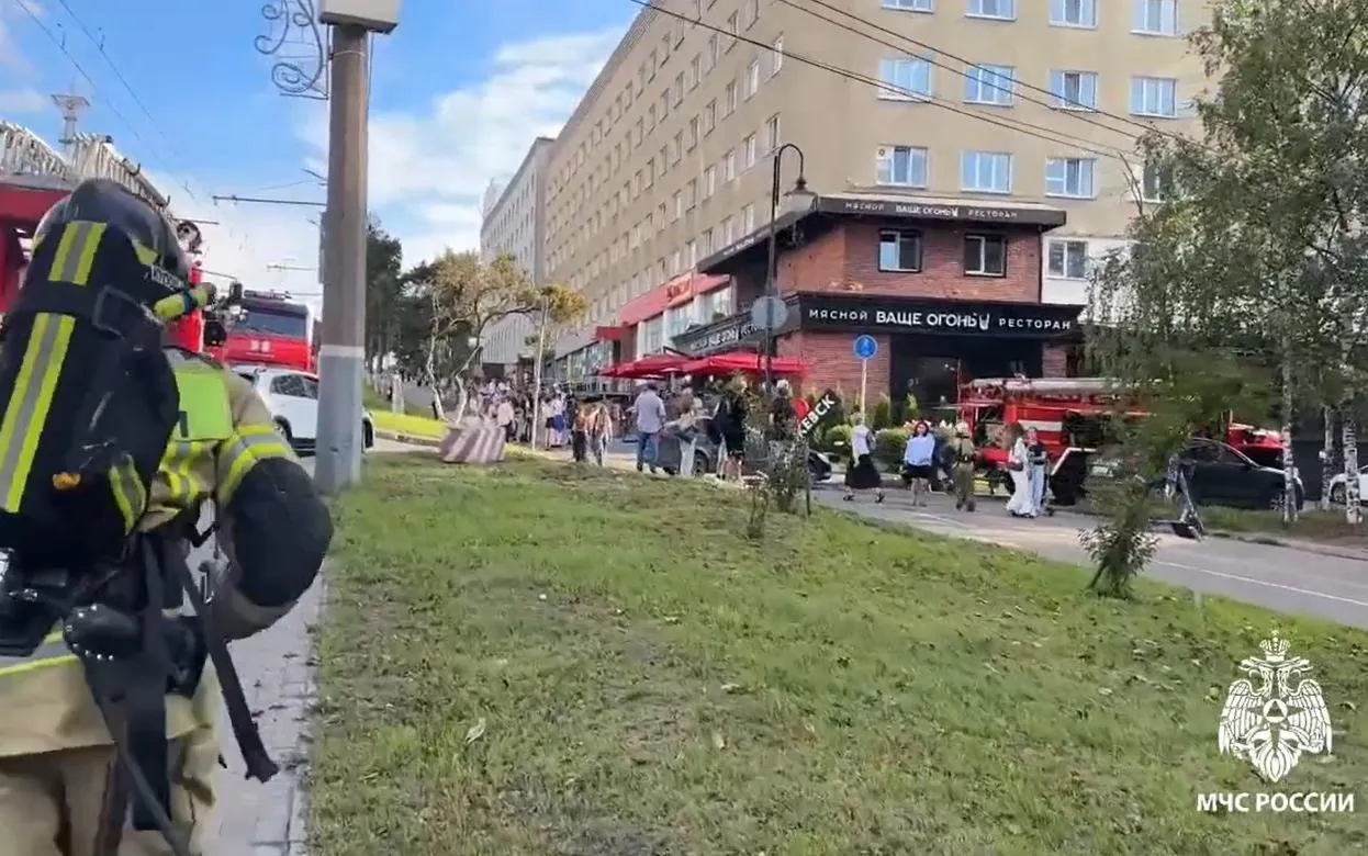 Ресторан загорелся в центре Ижевска